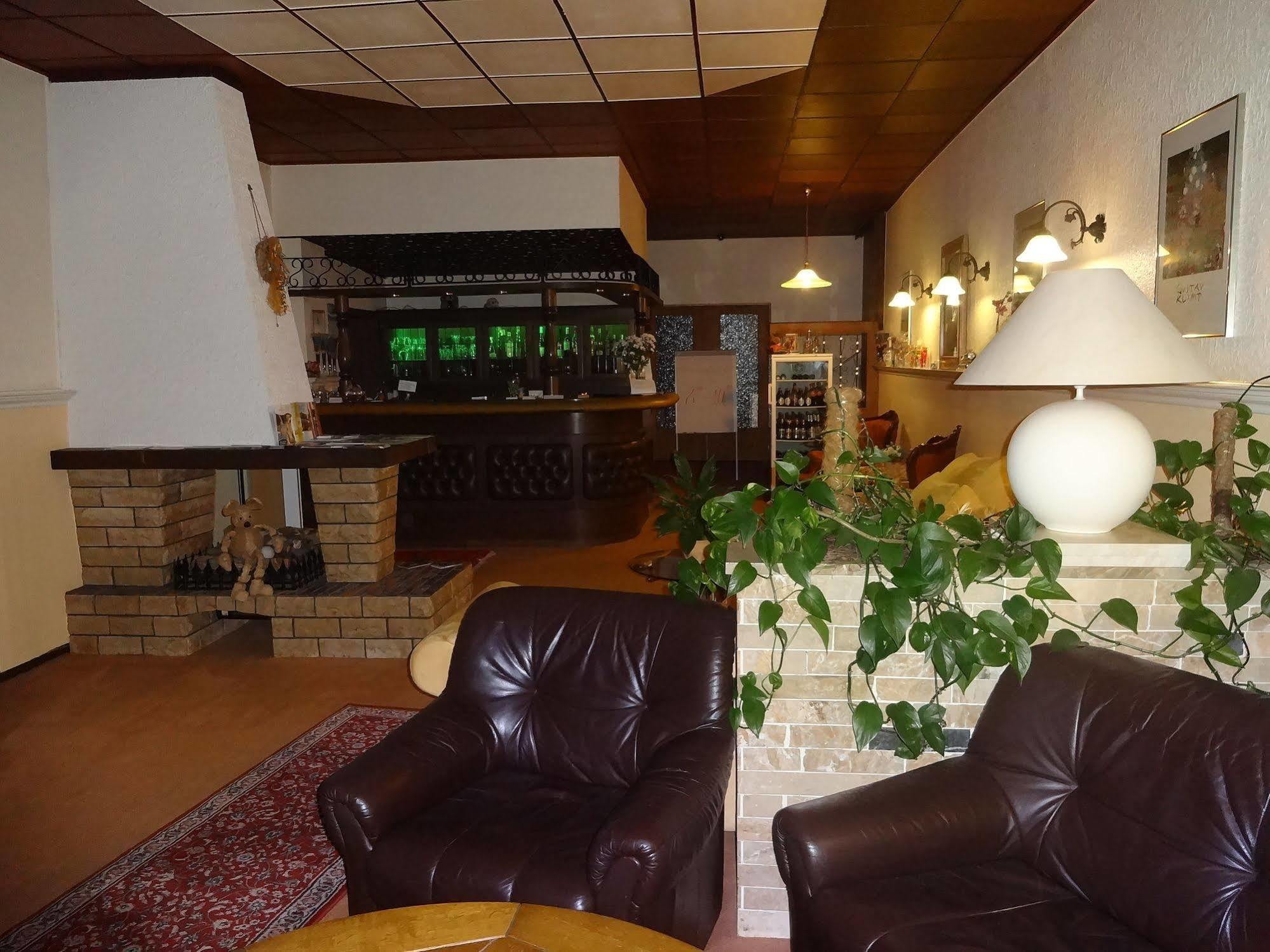 Star Hotel Fachbach Zewnętrze zdjęcie