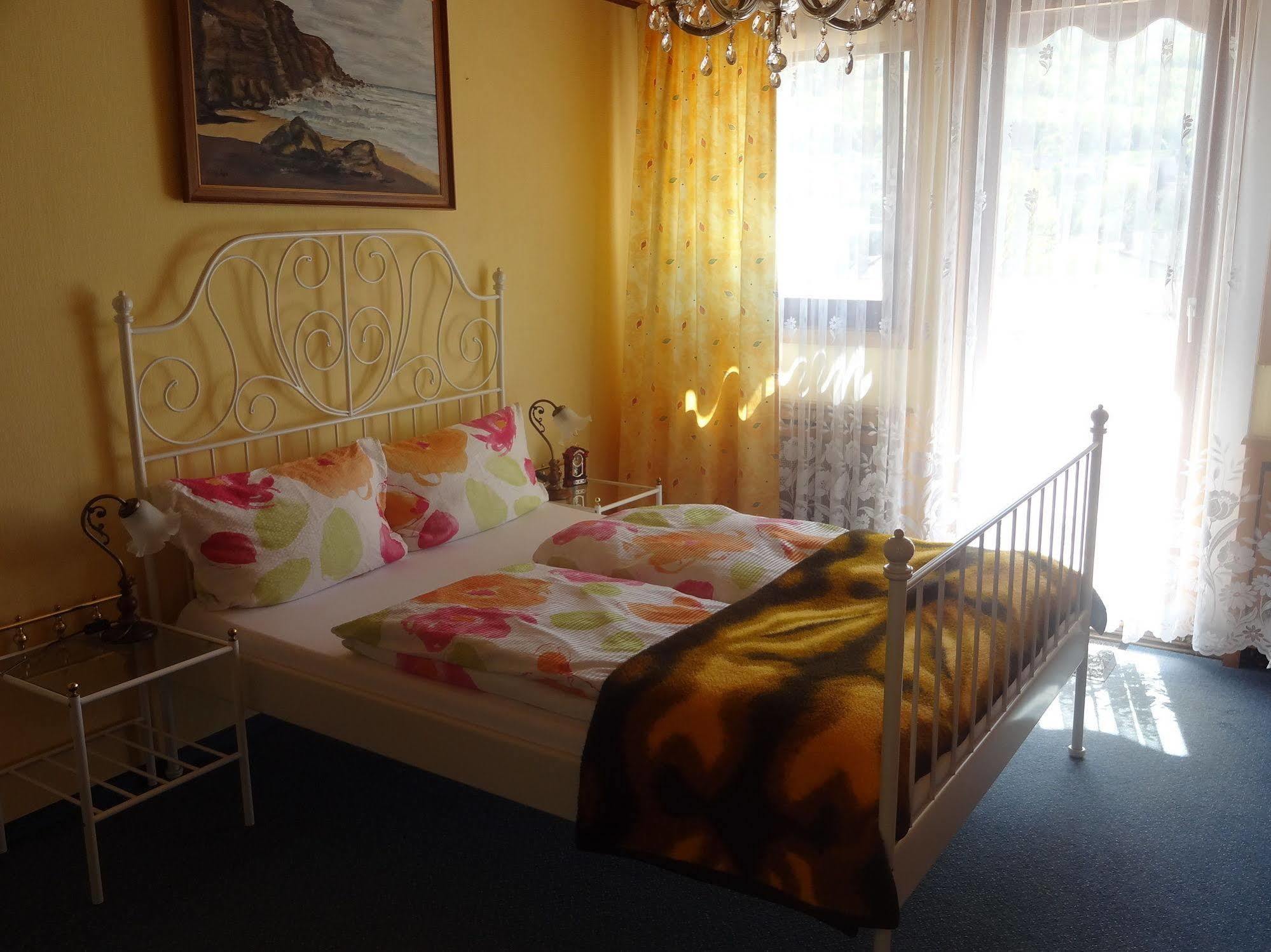 Star Hotel Fachbach Zewnętrze zdjęcie