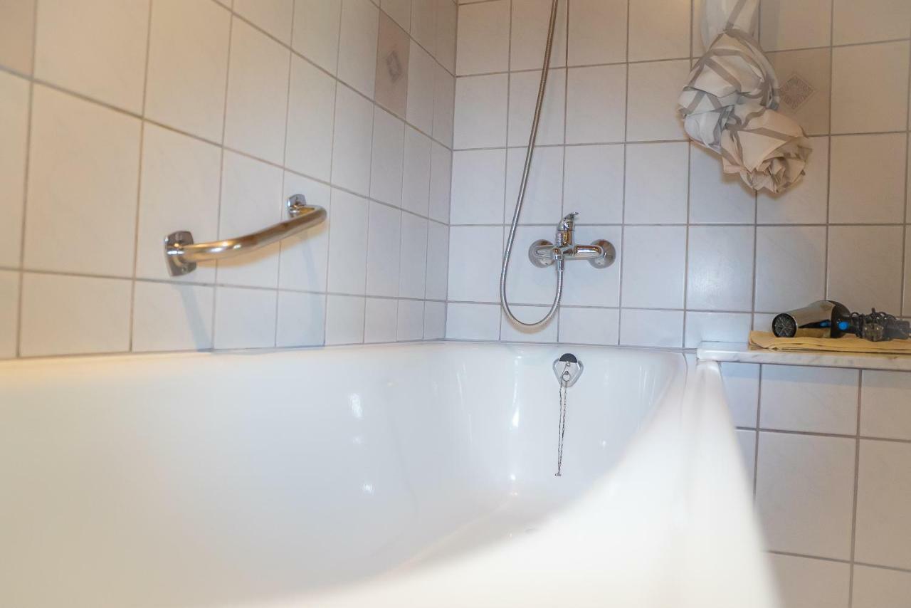 Star Hotel Fachbach Zewnętrze zdjęcie